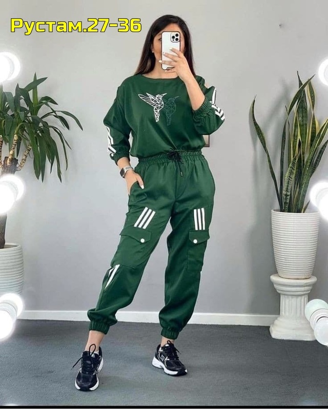 Спортивный костюм 22980847