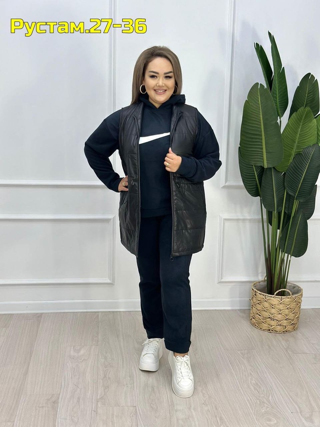 Спортивный костюм 22979802