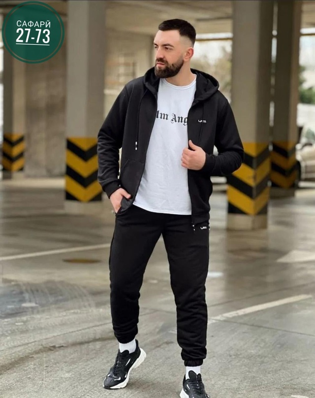 Спортивный костюм 22990602