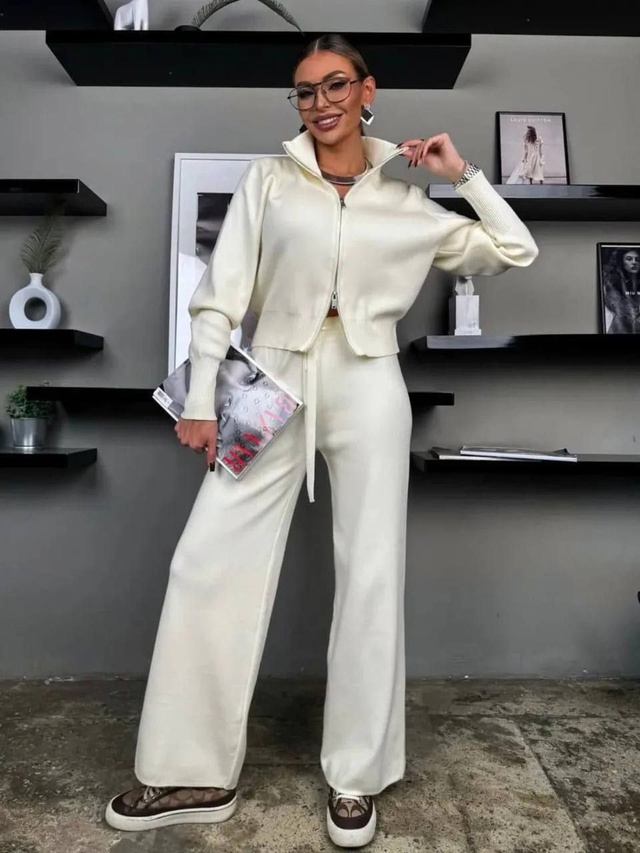 Костюм 22991443