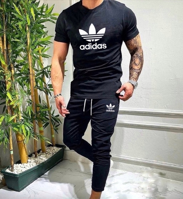 Спортивный костюм 22992833