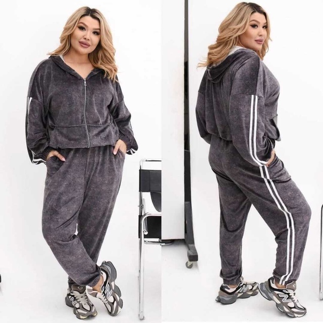 Спортивный костюм 22992854