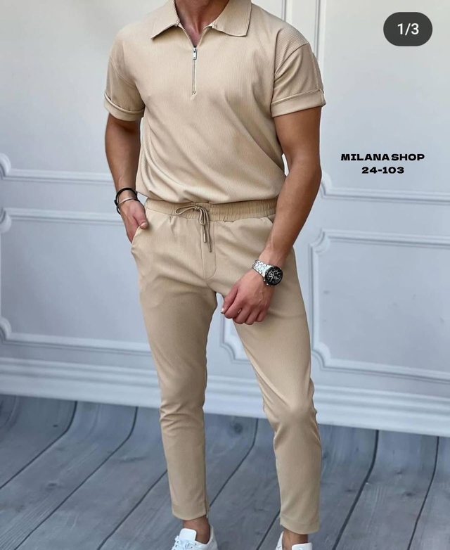 Спортивный костюм 22993680