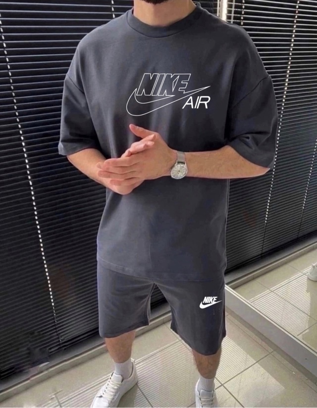 Спортивный костюм 22993795