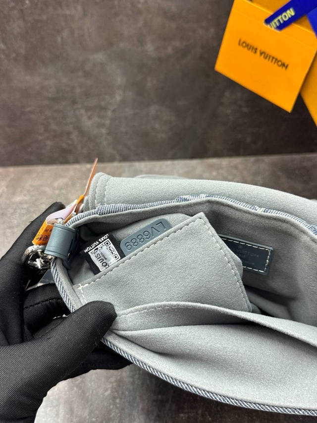 Джинсы 22997094