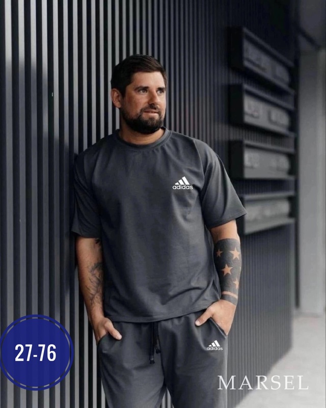 Спортивный костюм 22996632