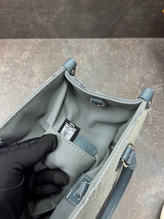 Джинсы 22997087