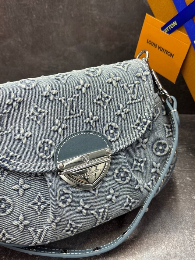 Джинсы 22997094