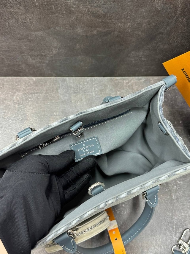 Джинсы 22997087