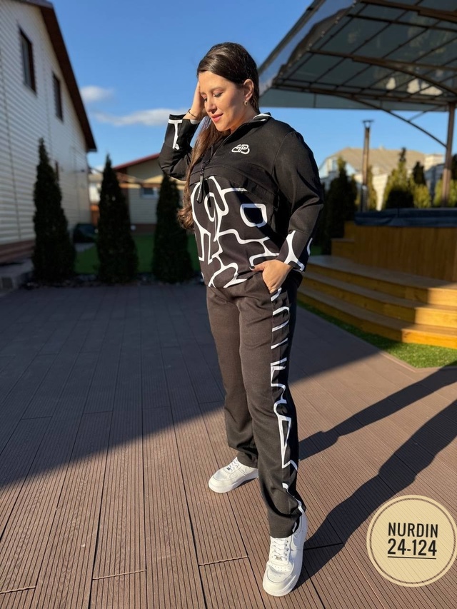 Спортивный костюм 23007597