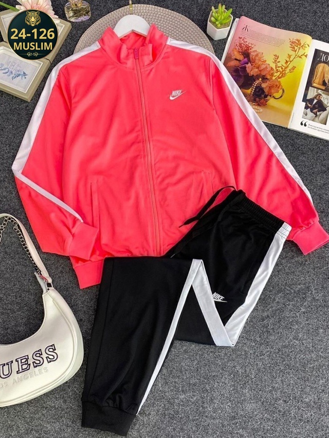 Спортивный костюм 23008069