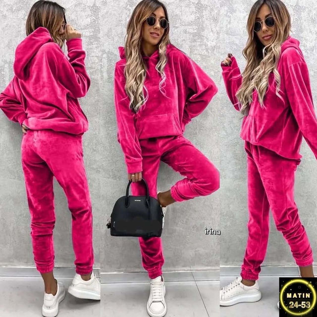 Спортивный костюм 23009277