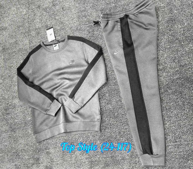 Спортивный костюм 23017479