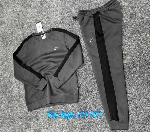 Спортивный костюм 23017479