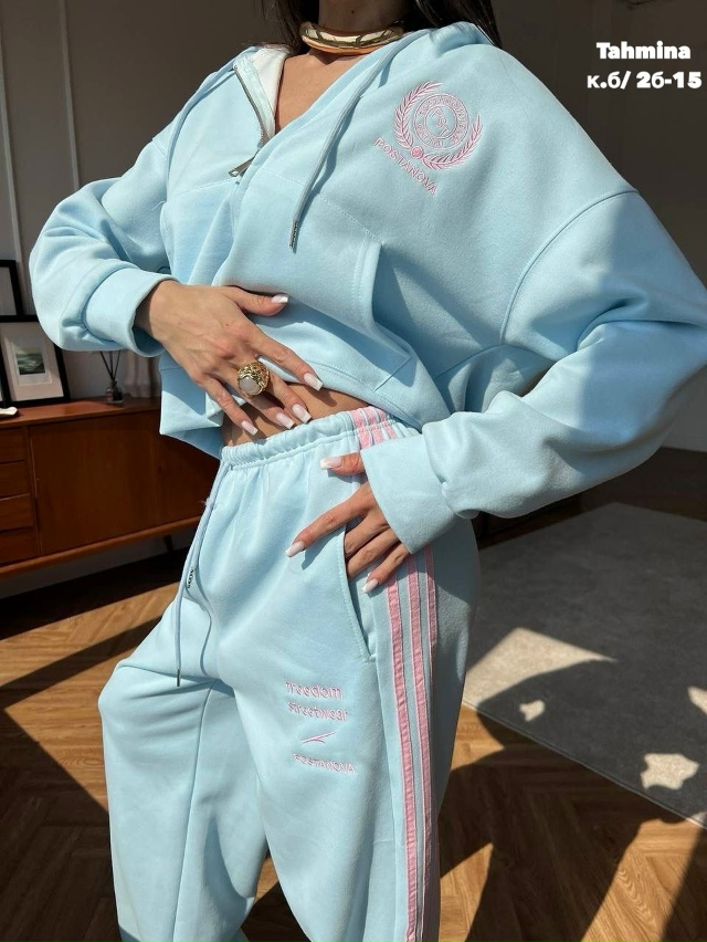 Спортивный костюм 23023441