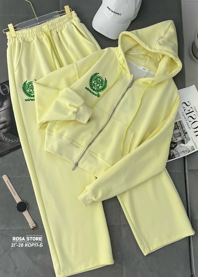 Спортивный костюм 23023209