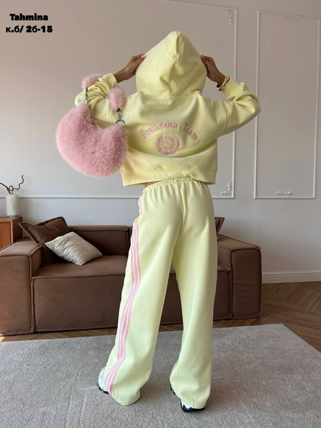 Спортивный костюм 23023441