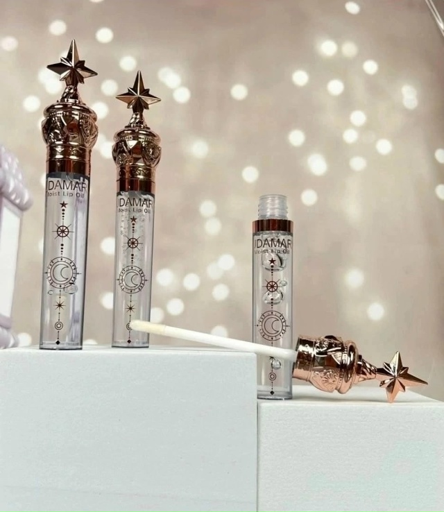 Блеск для губ 23030095