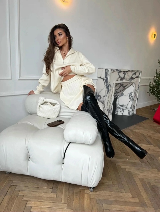 Костюм 23030061