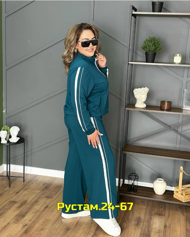 Спортивный костюм 23039486