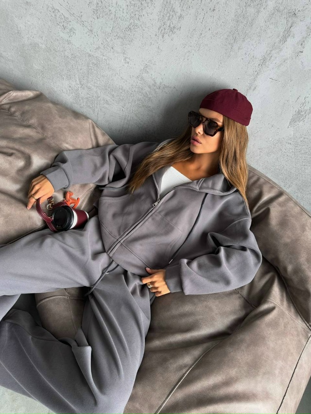 Спортивный костюм 23041714