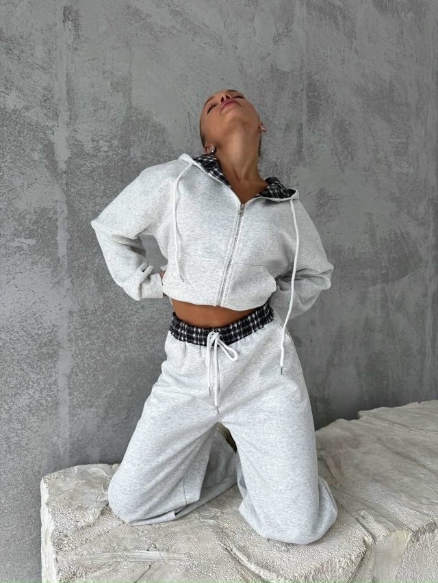 Костюм 23045925