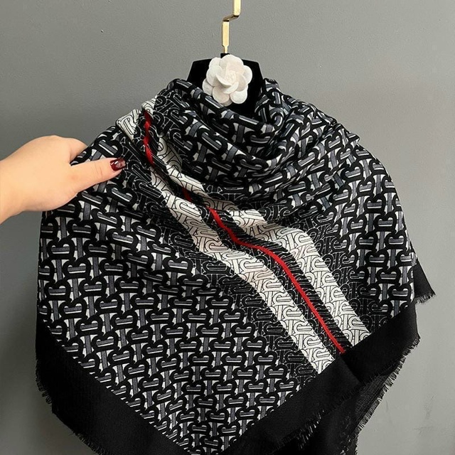 Платок 23061881