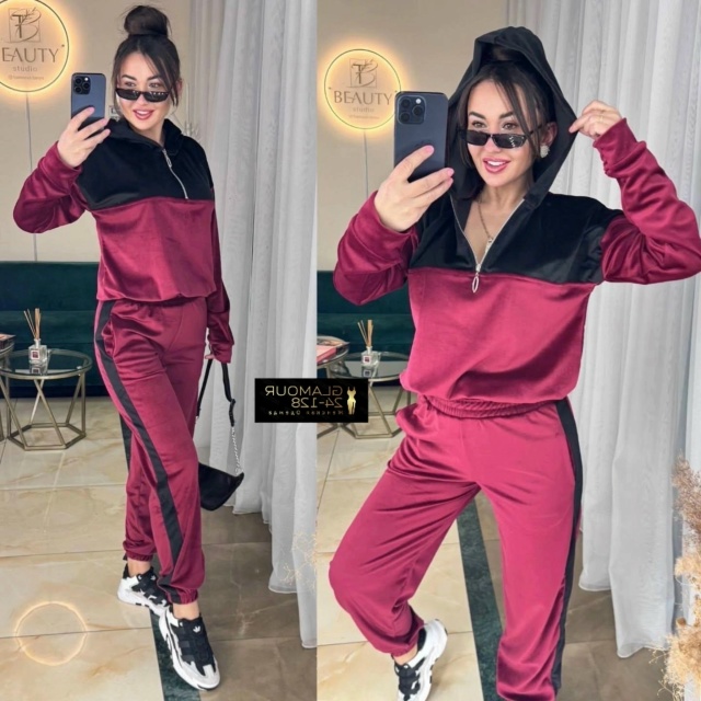 Спортивный костюм 23064707