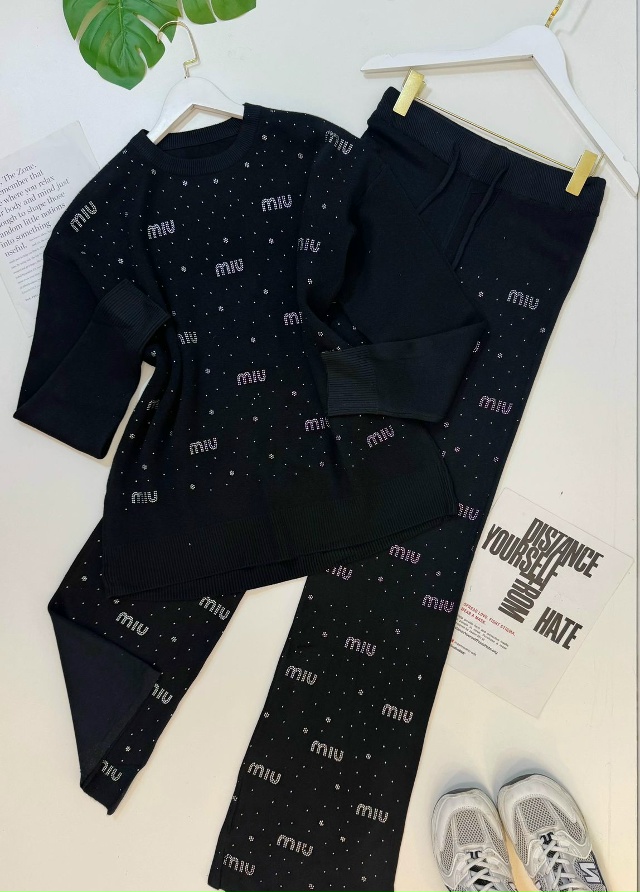 Костюм 23065176