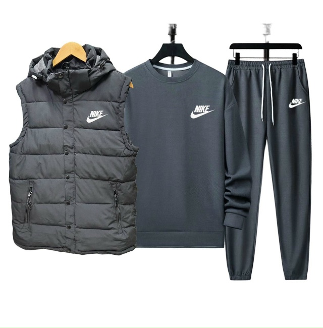 Спортивный костюм 23068415