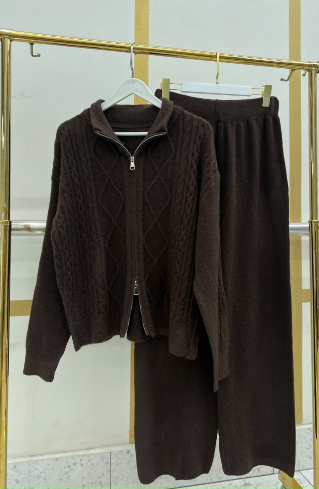 Костюм 23074376