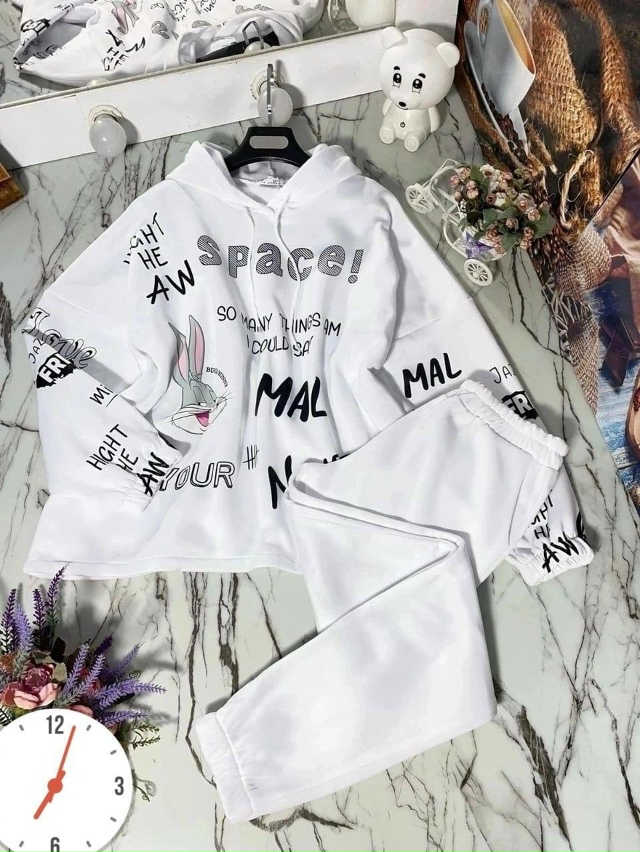 Спортивный костюм 23076295