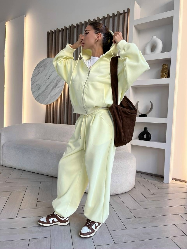 Костюм 23077147