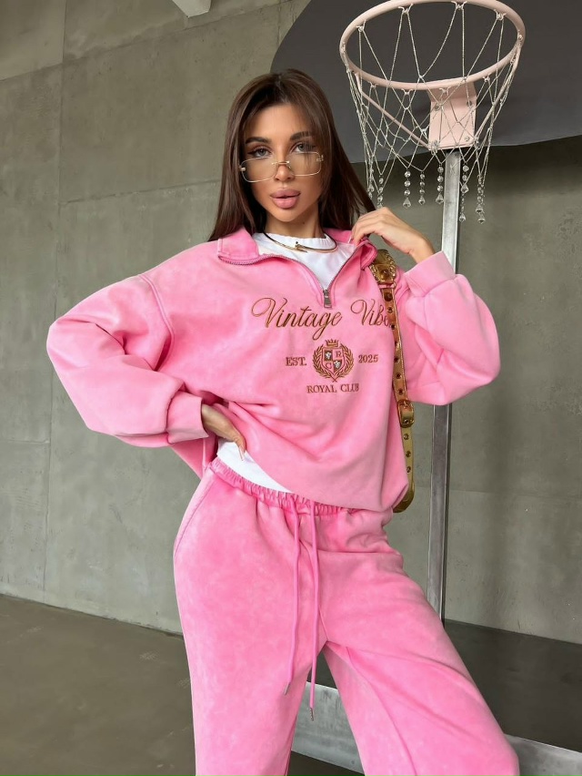 Спортивный костюм 23081322