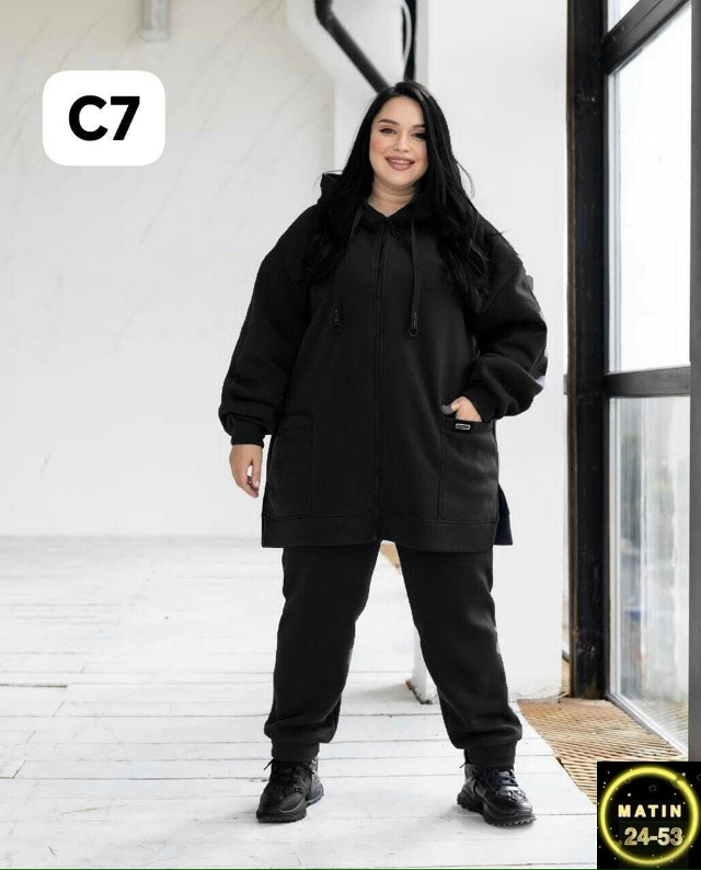 Спортивный костюм 23082881