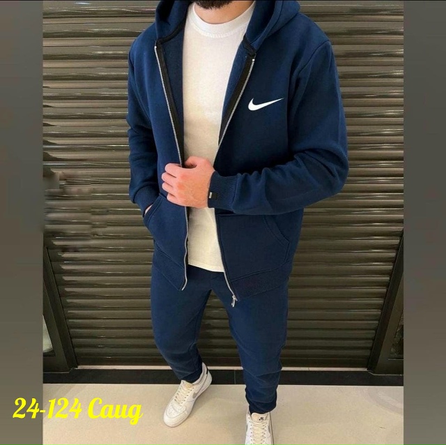 Спортивный костюм 23086782