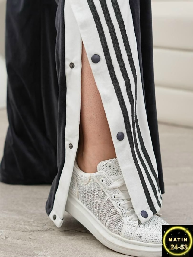 Спортивный костюм 23087097