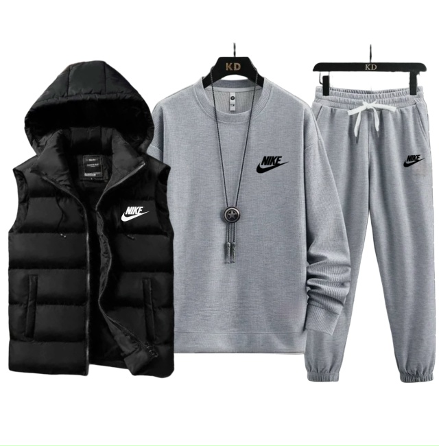 Спортивный костюм 23090659