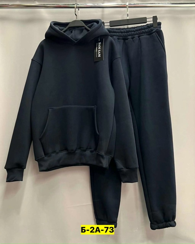 Спортивный костюм 23094161