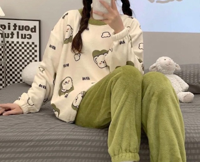 Пижама 23100471