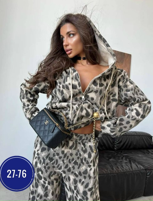 Спортивный костюм 23102612