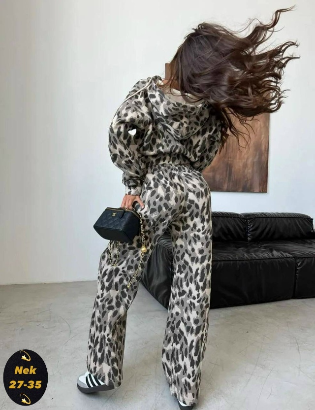 Спортивный костюм 23102112