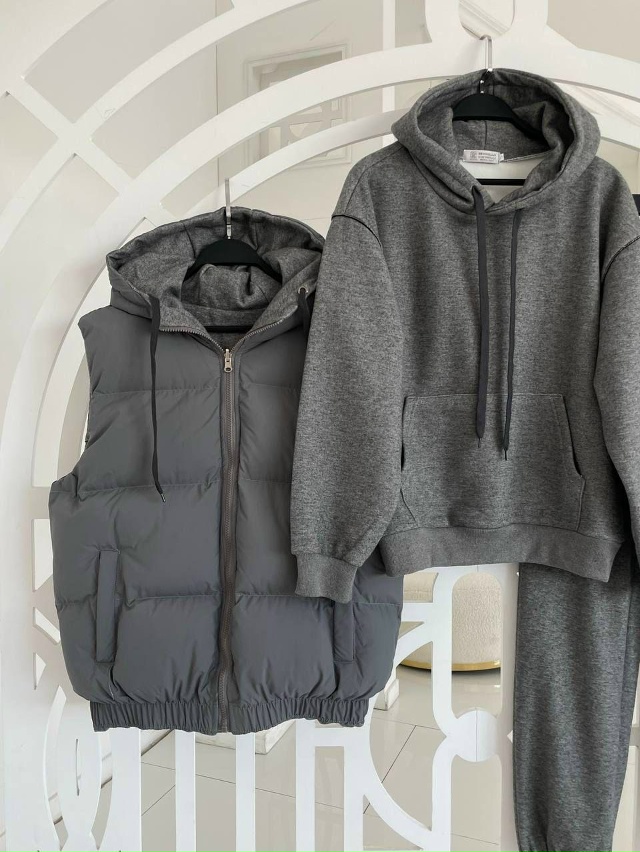 Спортивный костюм 23105451