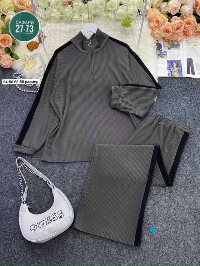 Спортивный костюм 23105703