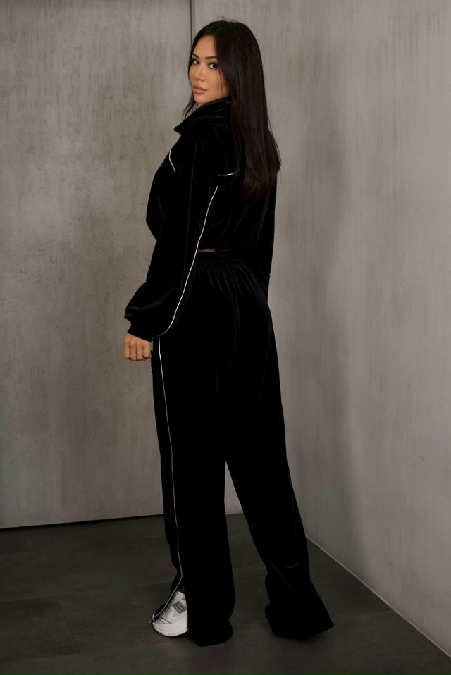 Спортивный костюм 23106594