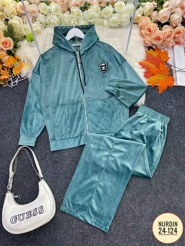 Спортивный костюм 23106762