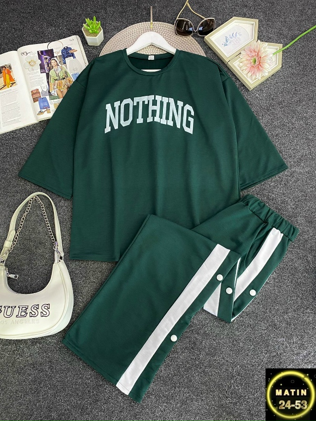 Спортивный костюм 23107575