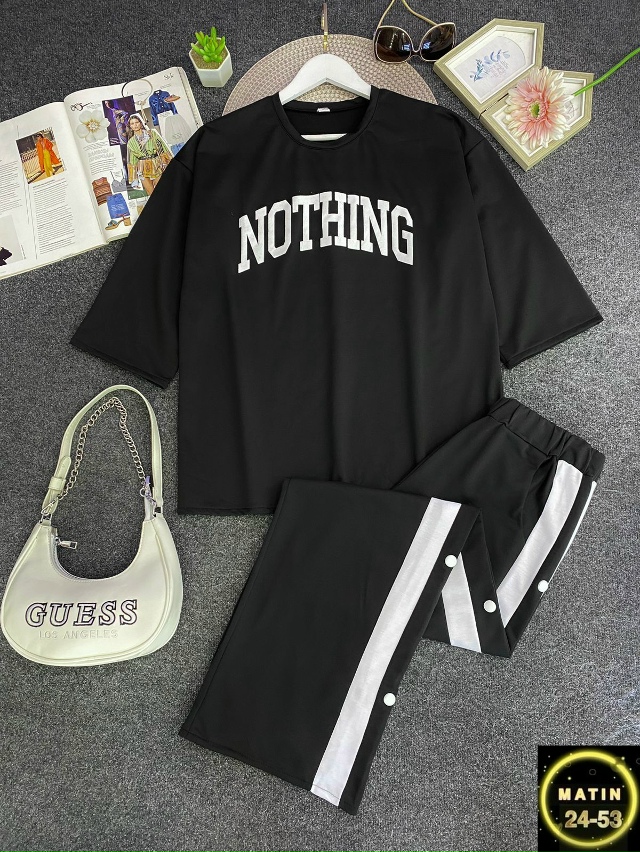 Спортивный костюм 23107575