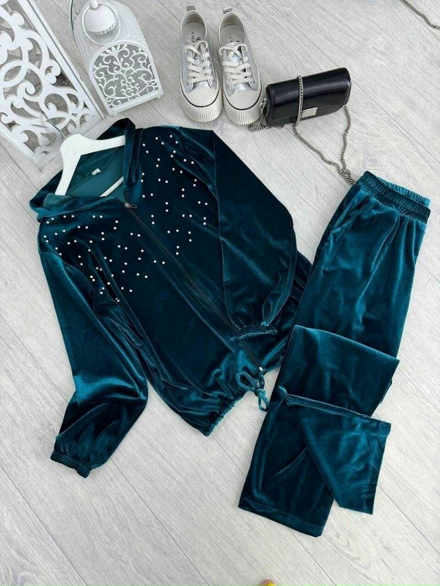 Спортивный костюм 23108729