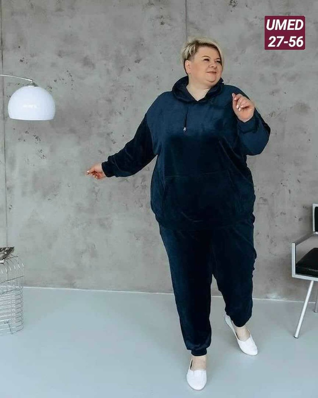 Спортивный костюм 23109626